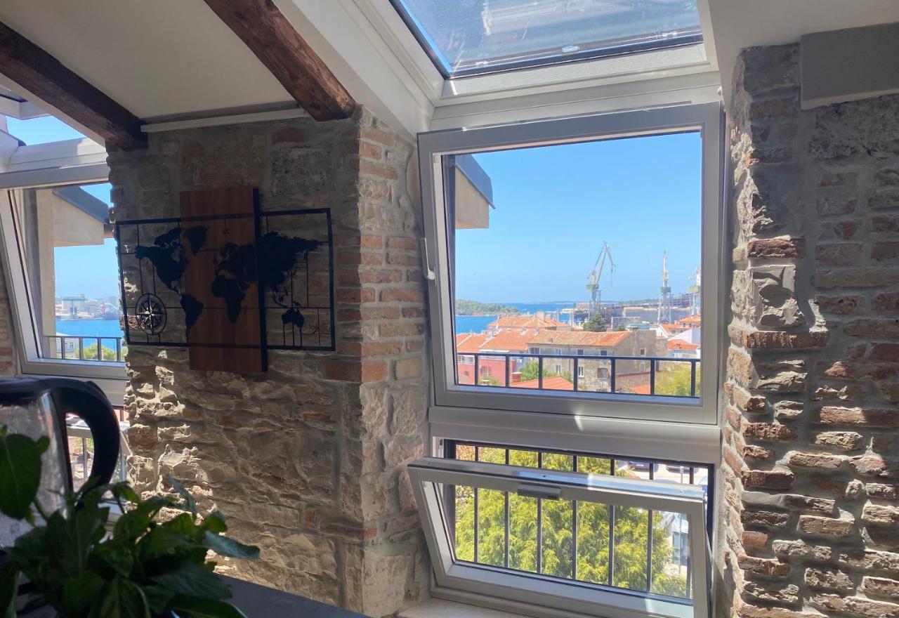 Castropola Views With Private Parking Appartement Buitenkant foto