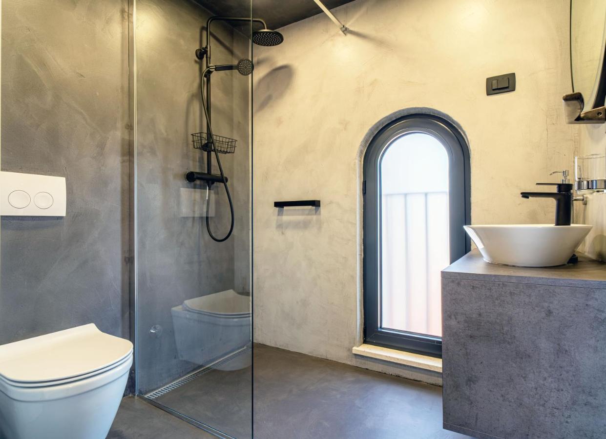 Castropola Views With Private Parking Appartement Buitenkant foto